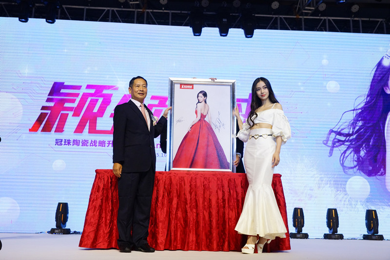  ���u��������Ů�񣬹�����Ҫ�[�Ę���23�d������e������Ʒ�Ƒ�(zh��n)������ȫ���_��