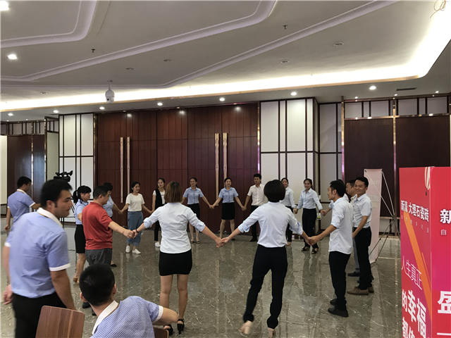 PK�M����01.jpg